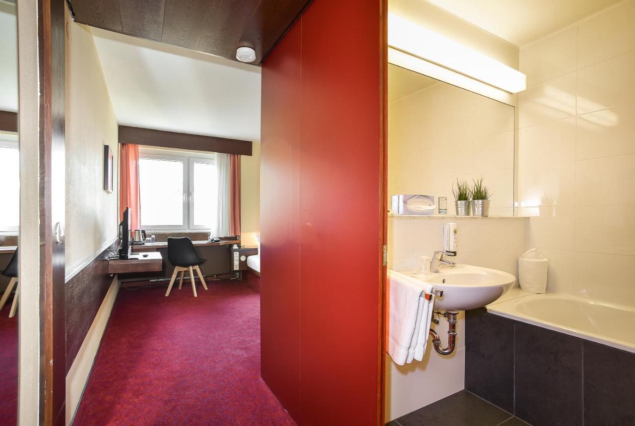 Kontaktlos Hotel Am Kappelberg Kontaktlos Fellbach Extérieur photo